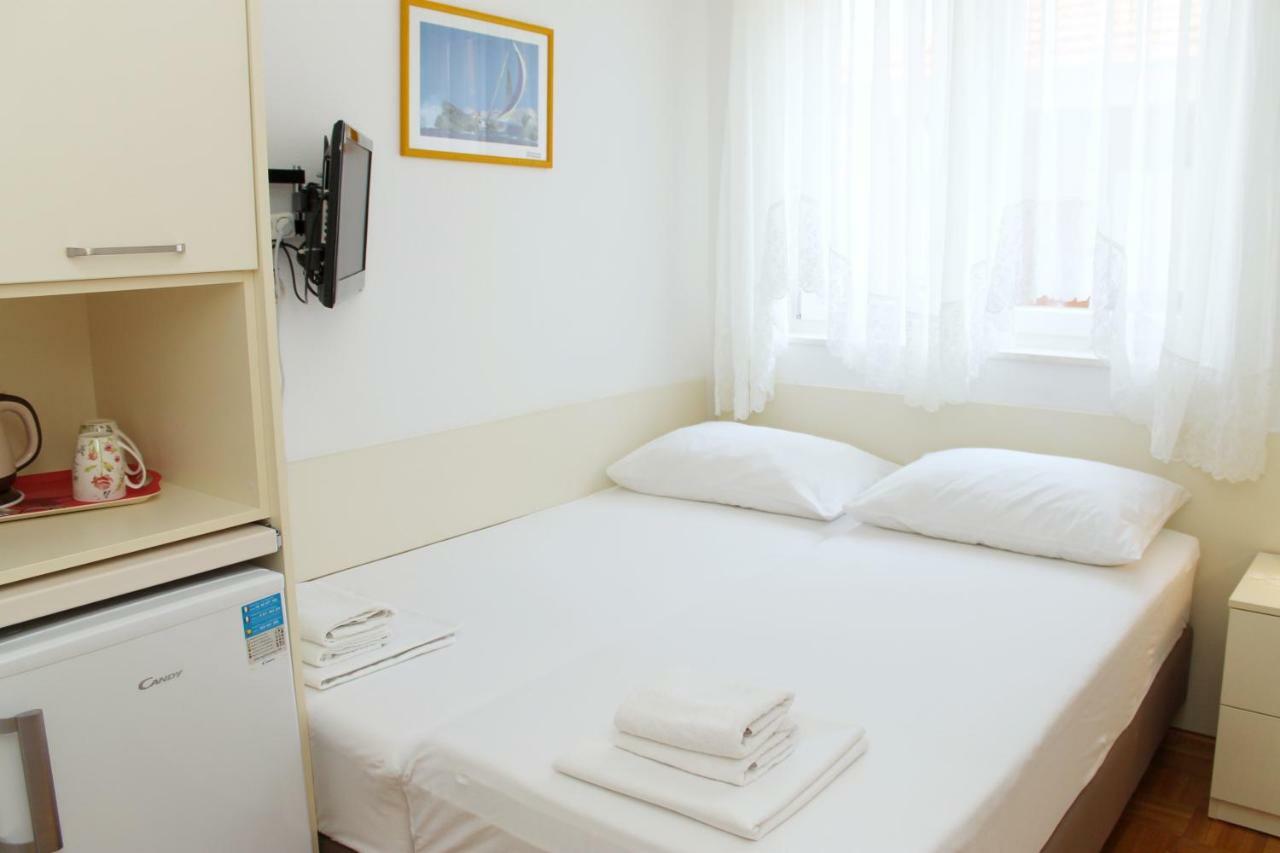 Mito Rooms And Apartments Trogir Kültér fotó